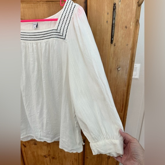 Old Navy Boat Neck Lightweight Pullover Top White w/Black Stitching Size Large - Picture 5 of 8